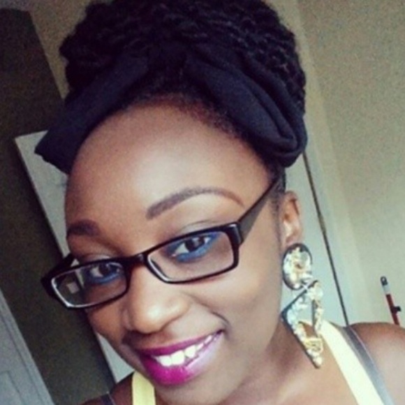 SALE! Fance' Custom Earrings - Picture 5 of 7